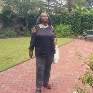 Meet your Posher, Everline